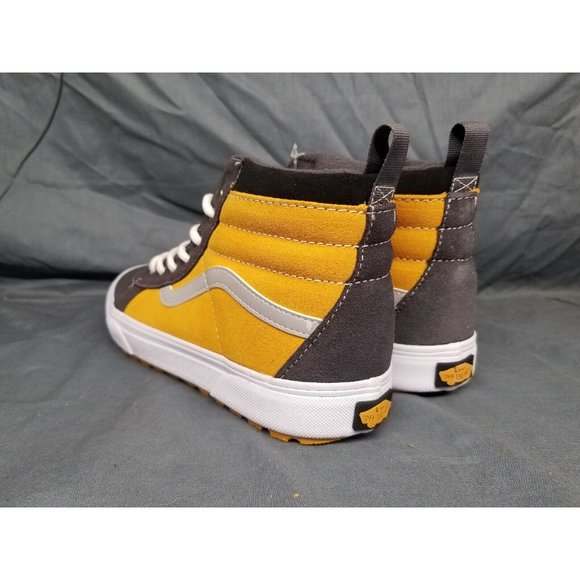 Vans Sk8-Hi Mte-1 Insulated SneakerBoot Suede Gold Grey Boys Size 7 NEW IN BOX - Picture 3 of 6